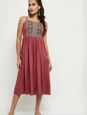 Embroidered Mauve Midi Dress with Spaghetti Straps